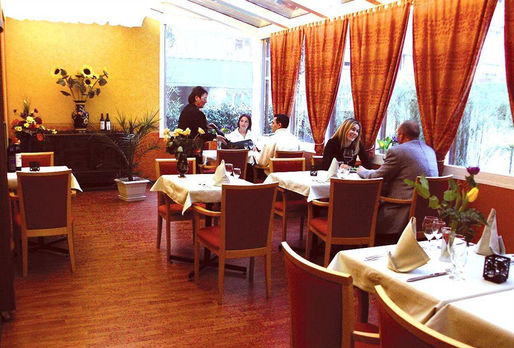 ホテル Metropol ビール エクステリア 写真